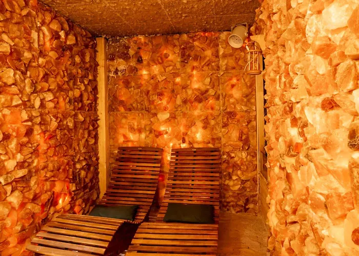 Krupowki 17 & לינה וארוחת בוקר 3*