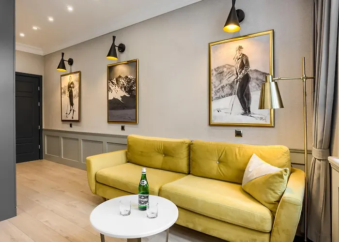 לינה וארוחת בוקר Krupowki 17 &