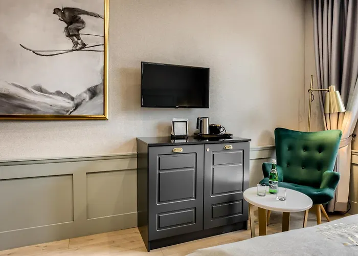 לינה וארוחת בוקר Krupowki 17 & 3*